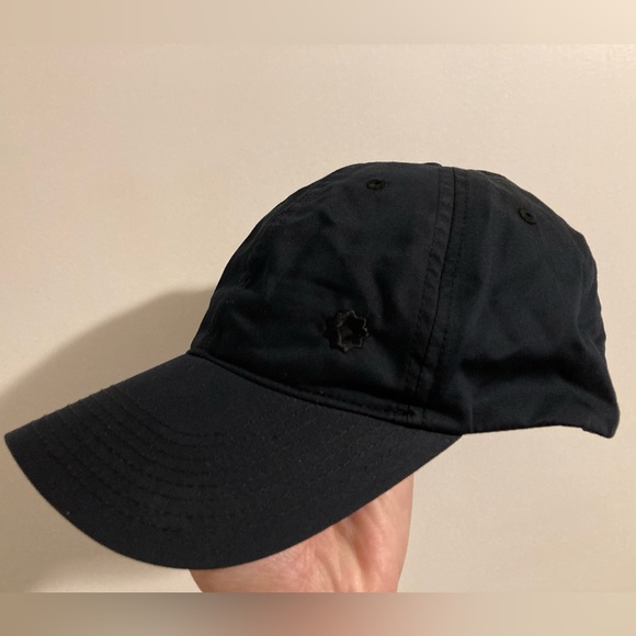 NWOT Nike Dri-Fit Heritage 86 hat. Unworn. Perfect - Picture 2 of 5